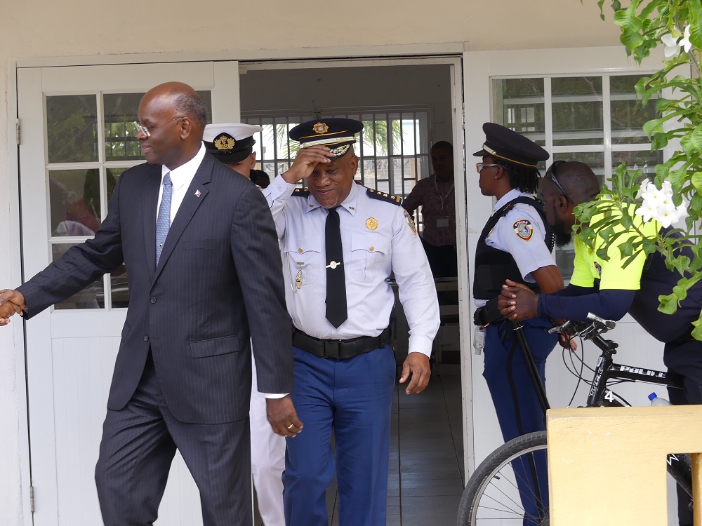 Governor Holiday and Police Chief John at polling station Hope Estate - 20180226 HH