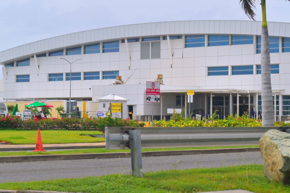 SXM Airport terminal building side entrance - 20190916 JA
